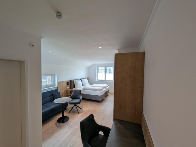 Bedroom 4, Hotel zur Erholung, Stade