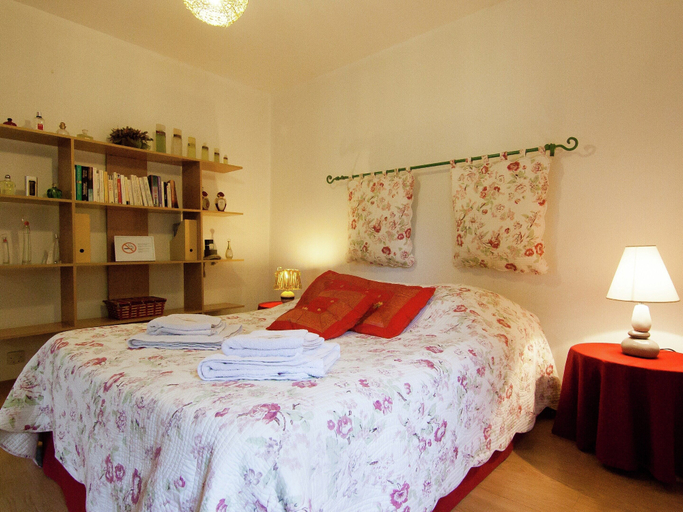 Others 5, Cottage in Bourgnac with Whirlpool, Dordogne