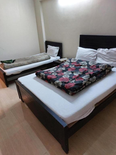 Bedroom 2, Al sakhawat hotel, Islamabad