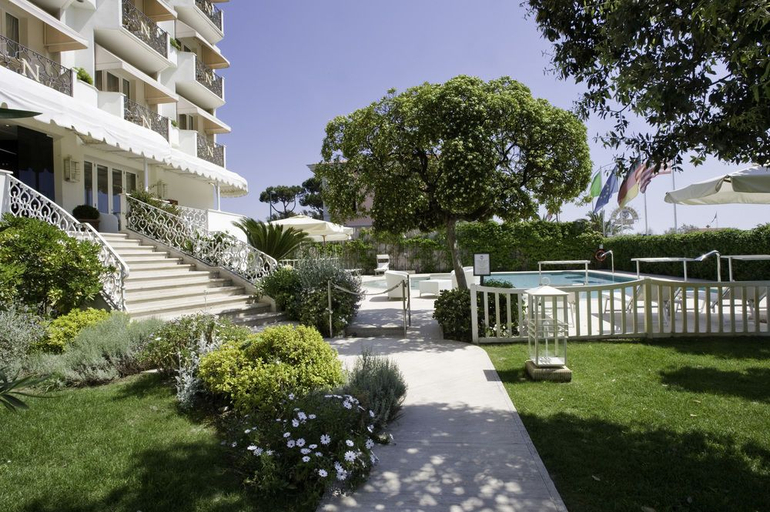 Exterior & Views 1, Hotel Il Negresco, Lucca