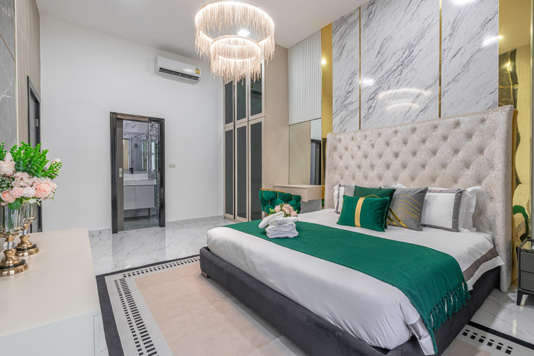 Bedroom 5, Luxury 3BR Private Pool Villa Near Walking Street Pattaya, Pattaya