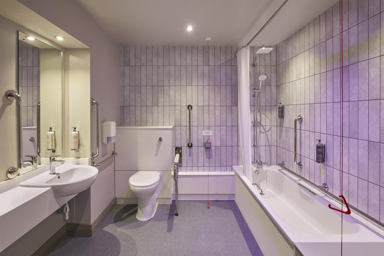 Bathroom 3, Premier Inn Hemel Hempstead Central, Hertfordshire
