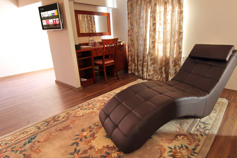 Others 5, HOTEL VLAHO