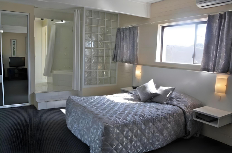 Bedroom 2, Cronulla Motor Inn, Sutherland Shire - East