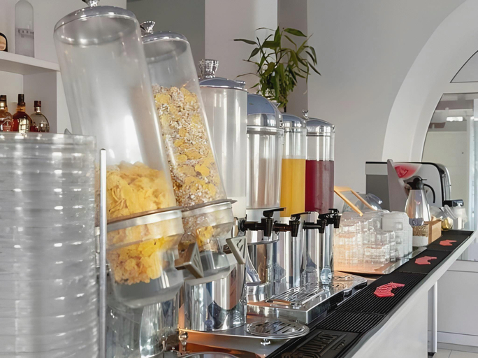 Food & Drinks 4, Maki's Place Hotel, South Aegean