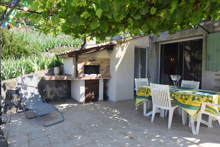 Balcony 5, Relaxing Retreat in Saint-pons, Ardèche