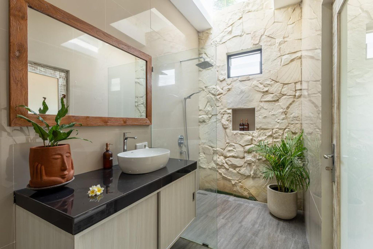 Bathroom, Alinko Villa Seminyak - Private 2 BR Villa with Big Parking, Badung