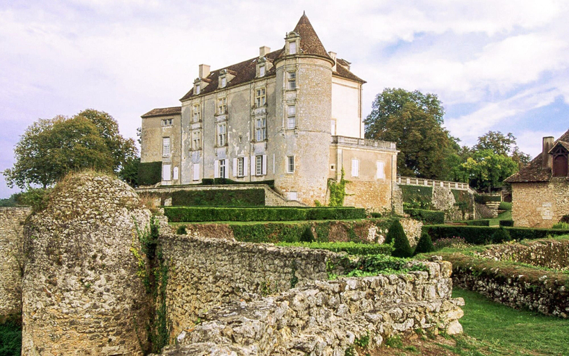 Others 3, Cottage in Bourgnac with Whirlpool, Dordogne