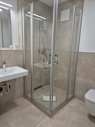 Bathroom 5, Hotel Gasthof Kern, Rosenheim