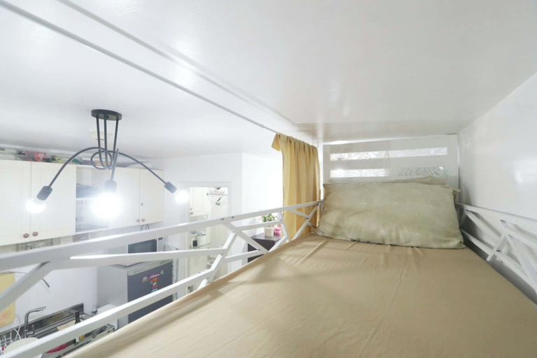 Room 4, One Metropolitan Place, Pasay City