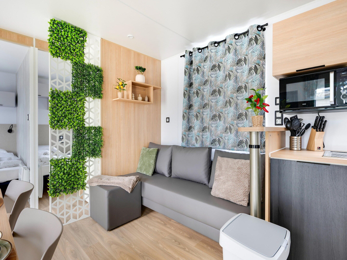 Living room 2, Cozy Caravan in Berlare for 6 People, Oost-Vlaanderen