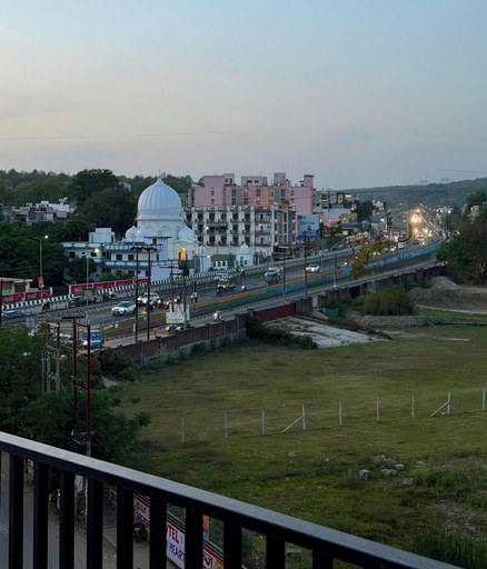 Property grounds, Hindustan Royal Inn, Dehradun