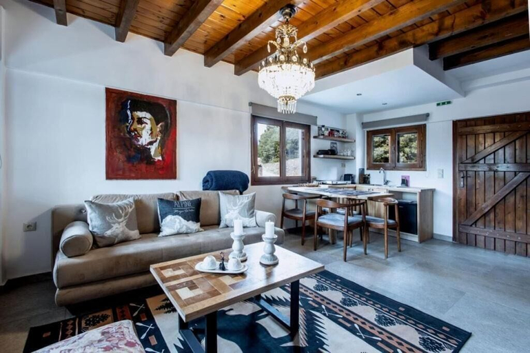 Living area 5, MZ Reindeer, Central Greece