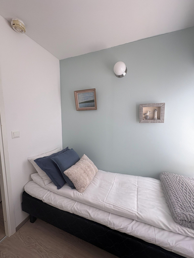 Room 5, Korpinpesä, Finland Proper