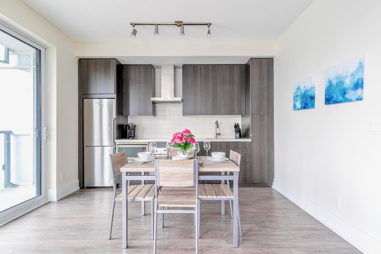 Private kitchen 5, The Adelaide District, Toronto