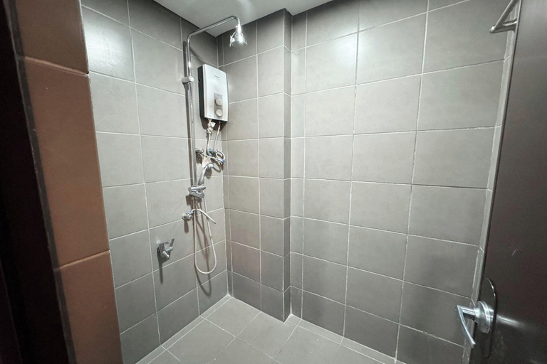 Bathroom 5, Belltower Csheli Suites Bantay - Vigan By Zuzu, Bantay