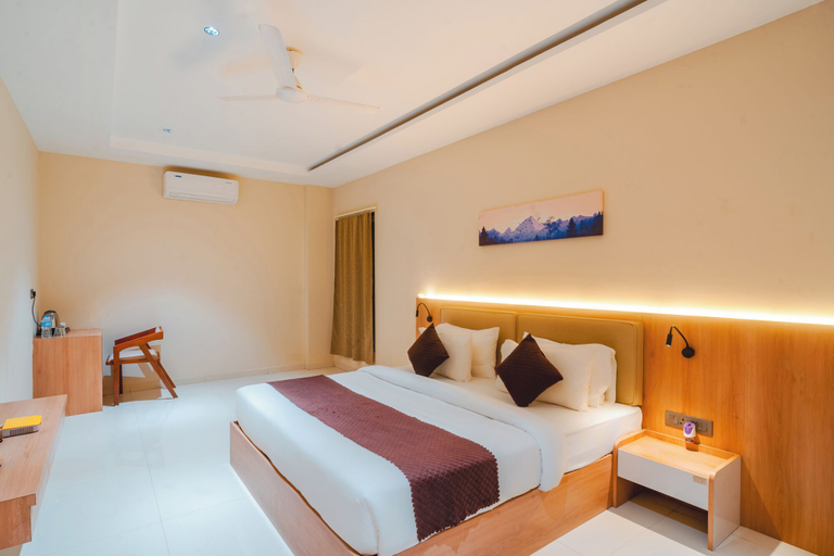 Room 4, Travinities hotel shri krishna, Ujjain