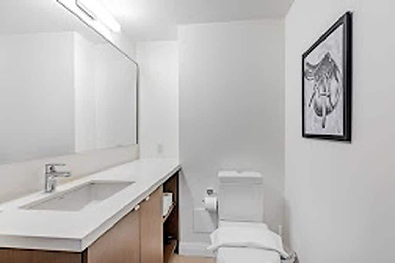 Bathroom 5, Avalon Signature Suites DT, Toronto