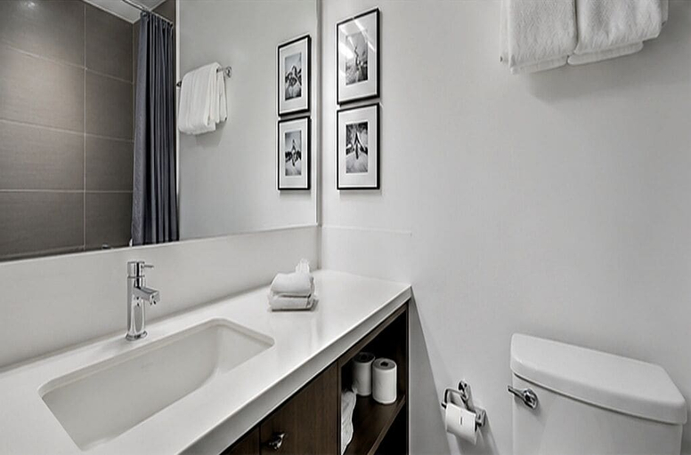 Bathroom 2, Avalon Signature Suites DT, Toronto
