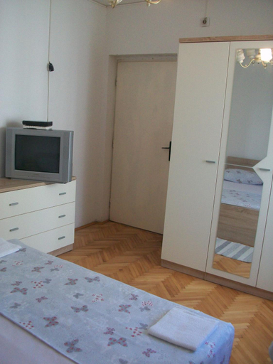 Bedroom 3, Apartment Niki, Makarska