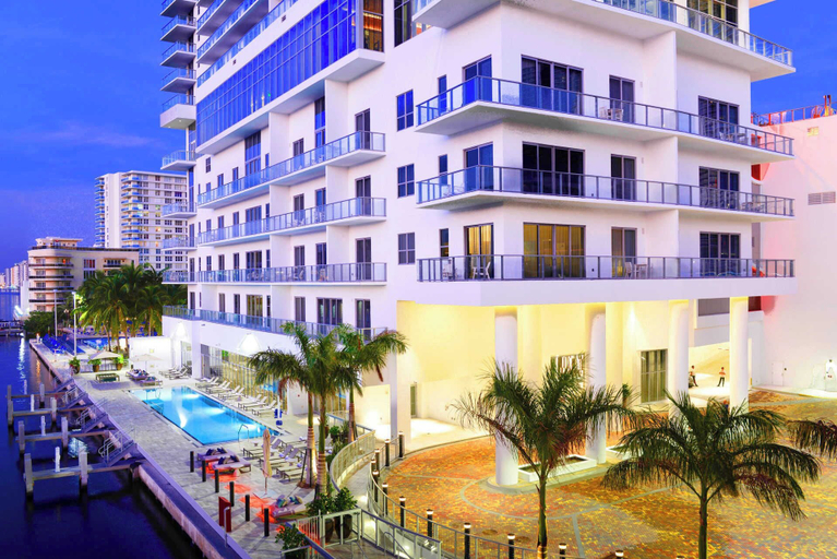 Exterior & Views, Stunning 25th-Floor Views in Hollywood, Broward