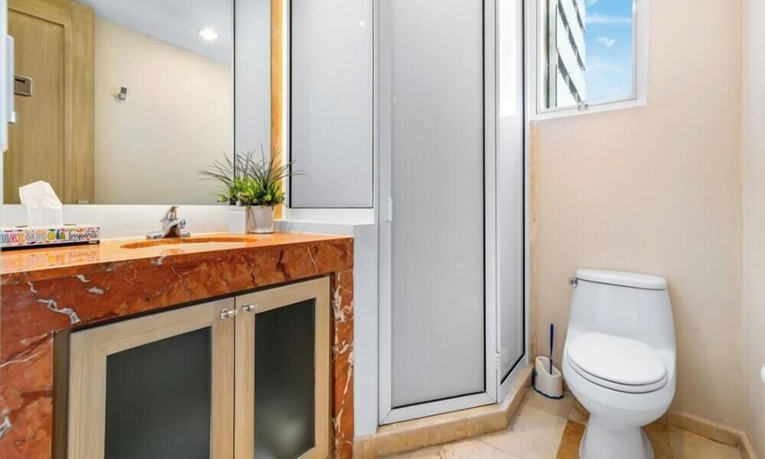Bathroom 5, Luxury Oceanfront 4BR Condo - Pool - Ocean View, Puerto Vallarta