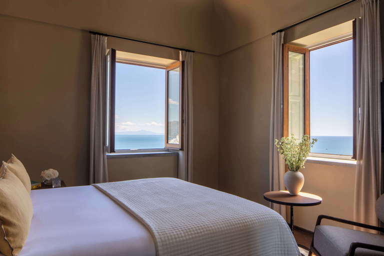 Bedroom 4, Anantara Convento di Amalfi Grand Hotel, Salerno
