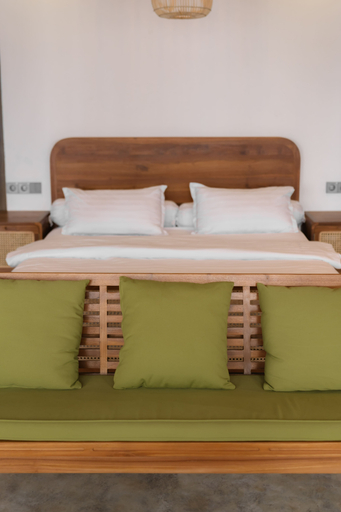 Bedroom 5, Terra Clementia, Pacitan