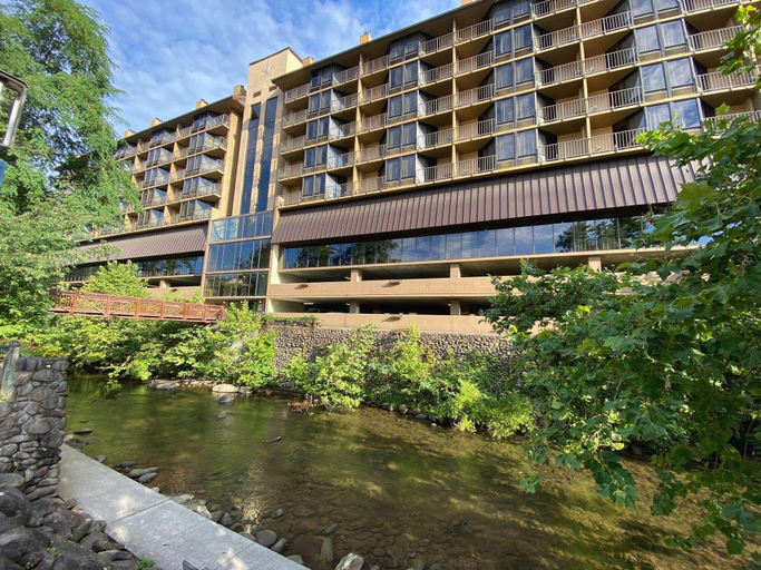 Exterior & Views 1, Edgewater Hotel and Conference Center, Sevier