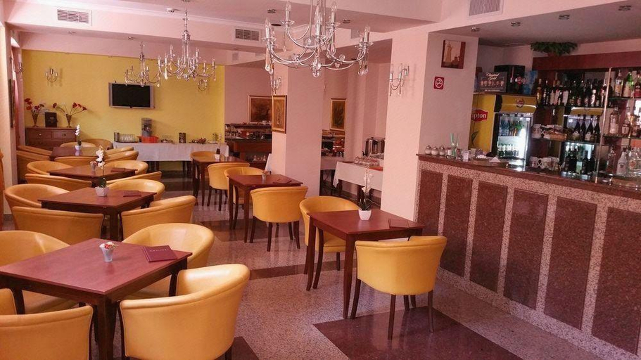 Food & Drinks 4, Hotel Michelangelo, Municipiul Bucuresti