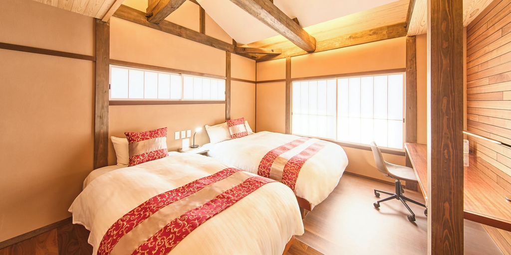 Room 5, Enishiya Izumo, Izumo