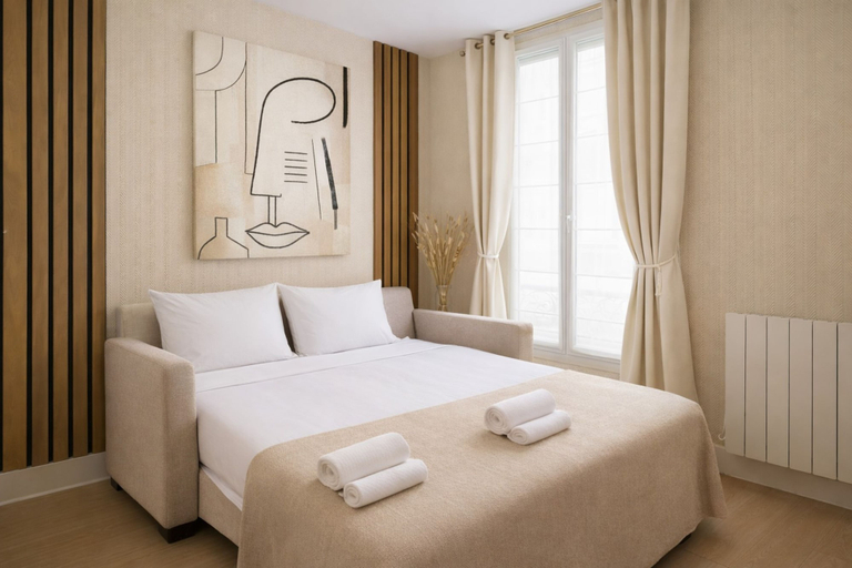 Bedroom 4, Courtois, Paris