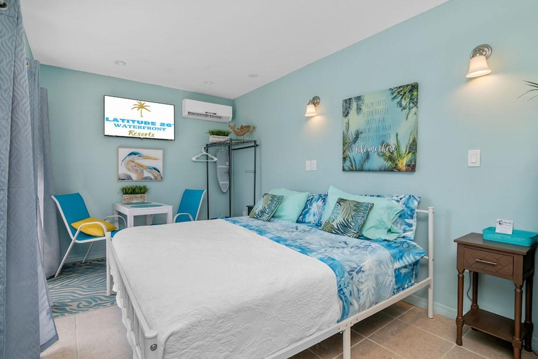 Bedroom 3, Latitude 26 Waterfront Boutique Resort, Collier
