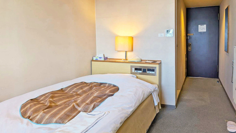 Bedroom 2, Hotel Four C's, Motomiya