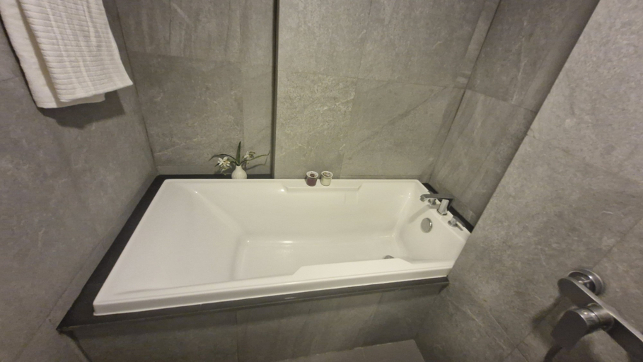Bathroom 2, Stasia Residences Sriracha, Si Racha