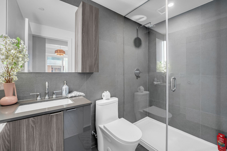 Bathroom 3, Toronto Riu Residences, Toronto