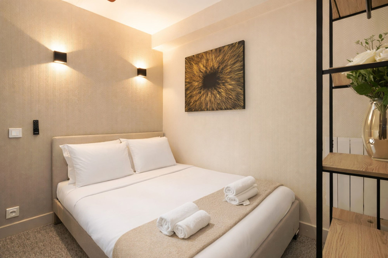 Bedroom 3, Courtois, Paris