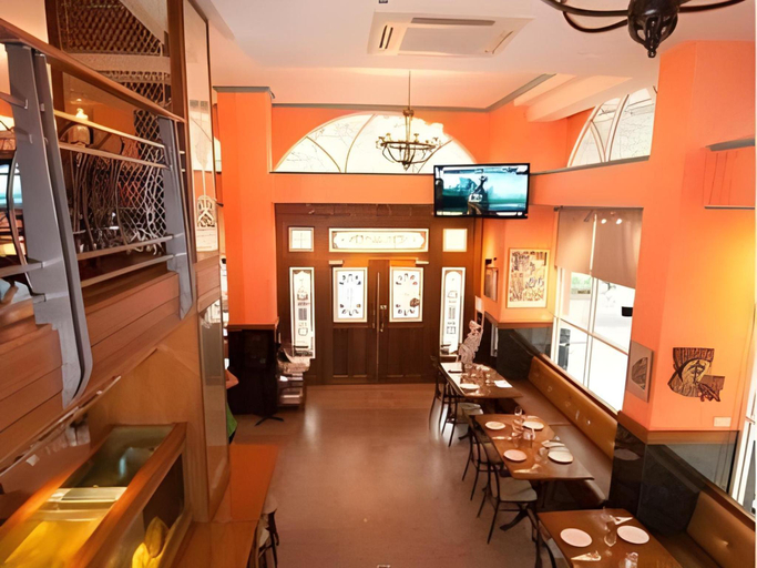 Food & Drinks 5, Bourbon St Boutique Hotel, Wattana