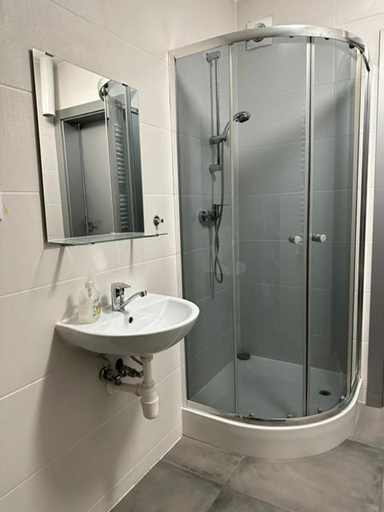 Bathroom 2, Jurajska Przystan, Częstochowa