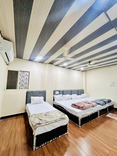 Bedroom 5, New Mahamaya Guest House, Ujjain