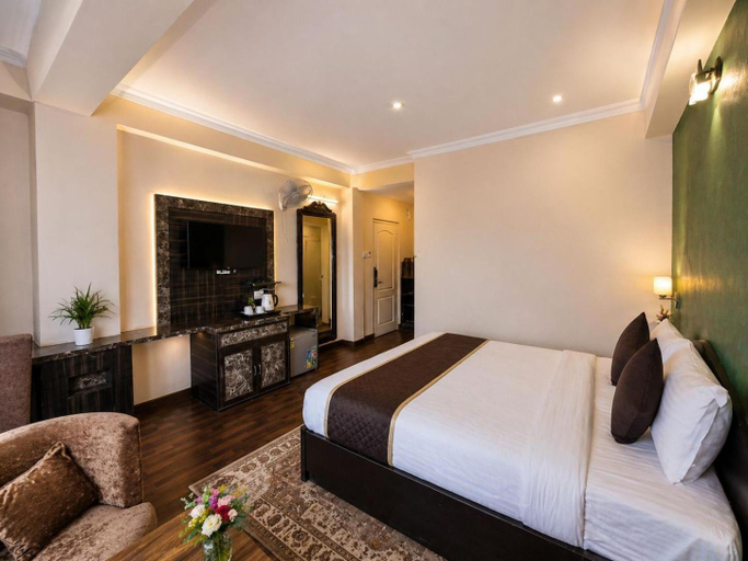 Bedroom 2, Hotel Aachman Regency, Shimla