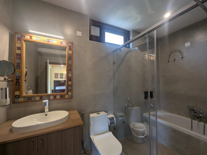 Bathroom 3, Cloudwalks Homestay, Dindigul