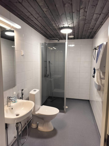 Bathroom, Partiotalon retkeilymaja - Scouts Hostel, North Karelia