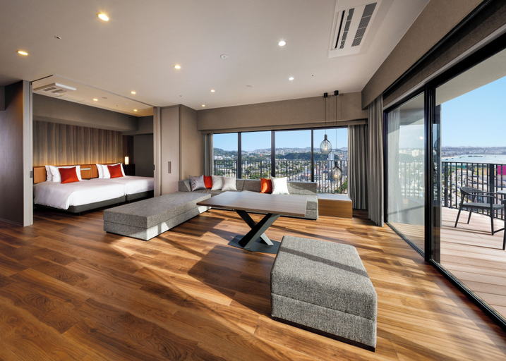 Living area 2, RIHGA Royal Resort Okinawa Chatan, Chatan