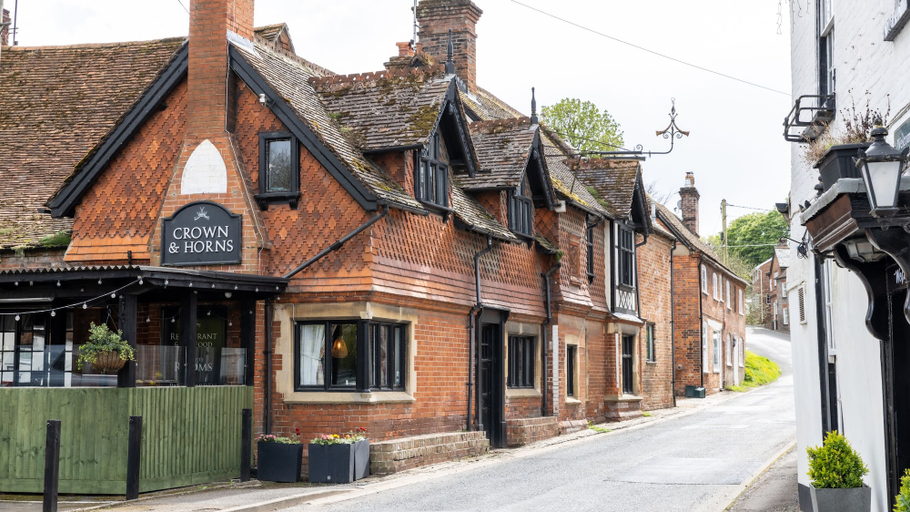 Exterior & Views 2, The Crown & Horns, West Berkshire
