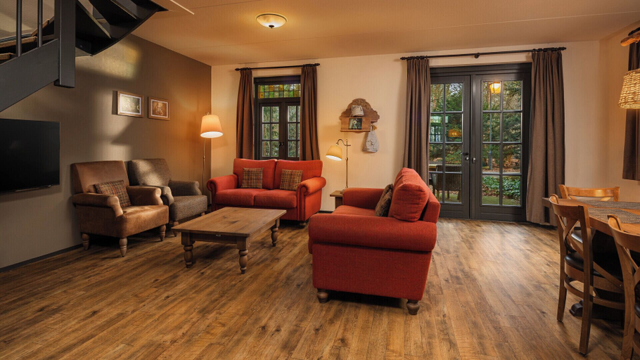 Living area 2, Efteling Bosrijk - Theme Park tickets included, Loon op Zand