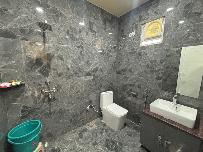 Bathroom, SK TOWER, Nawada