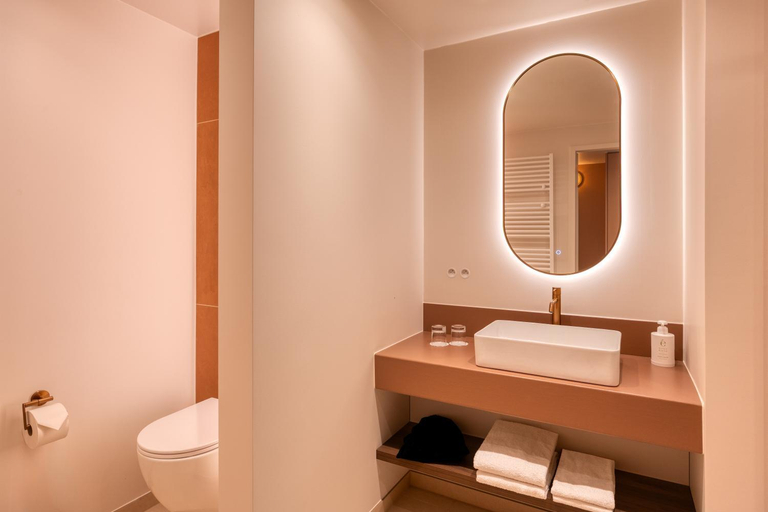 Bathroom 4, Golden Tulip Hotel De Medici, West-Vlaanderen