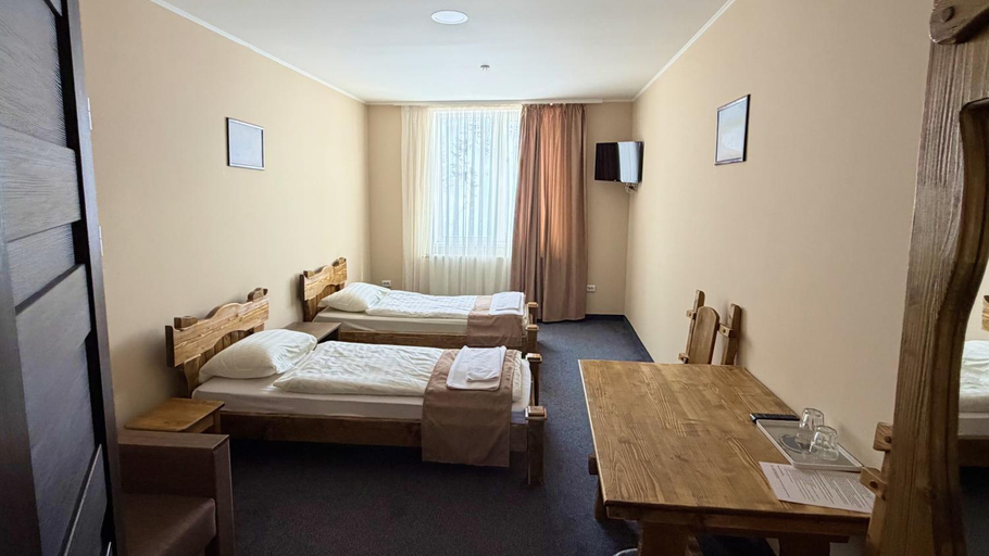Bedroom 3, Vershyna, Rakhivs'kyi