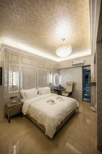Room 3, Regis by Ritz Imago Mall Loft B, Kota Kinabalu